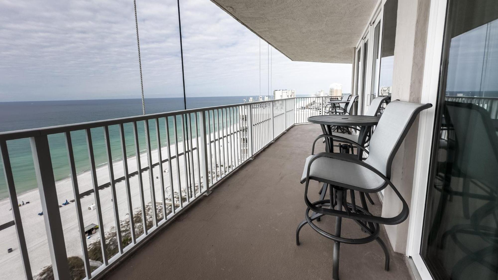 New Rental - 3Br 3Ba Corner Beachfront - 2024 Remodel - 3 Pools, Tiki Hut, Gym, Tennis Panama City Beach Buitenkant foto