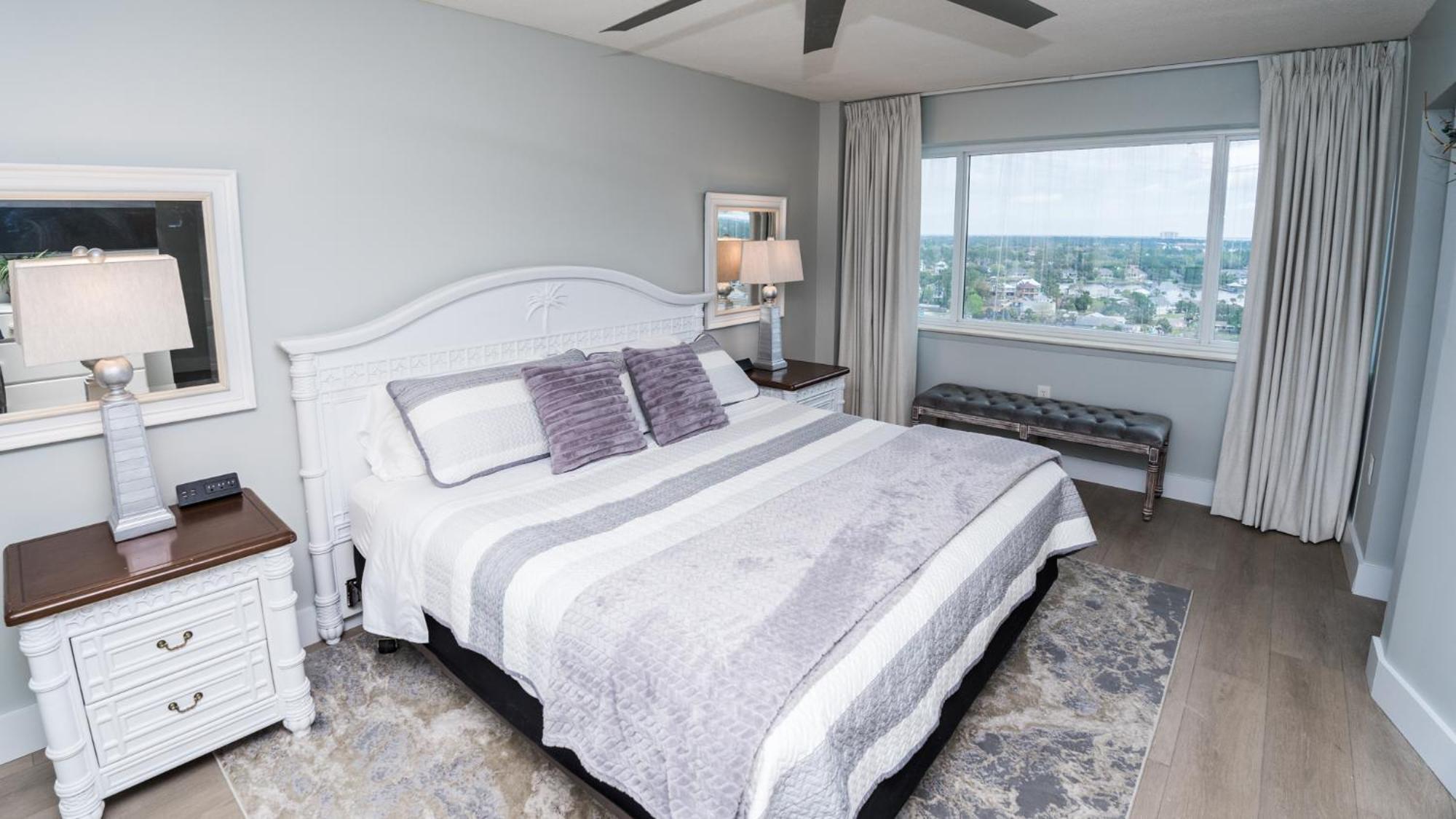 New Rental - 3Br 3Ba Corner Beachfront - 2024 Remodel - 3 Pools, Tiki Hut, Gym, Tennis Panama City Beach Buitenkant foto