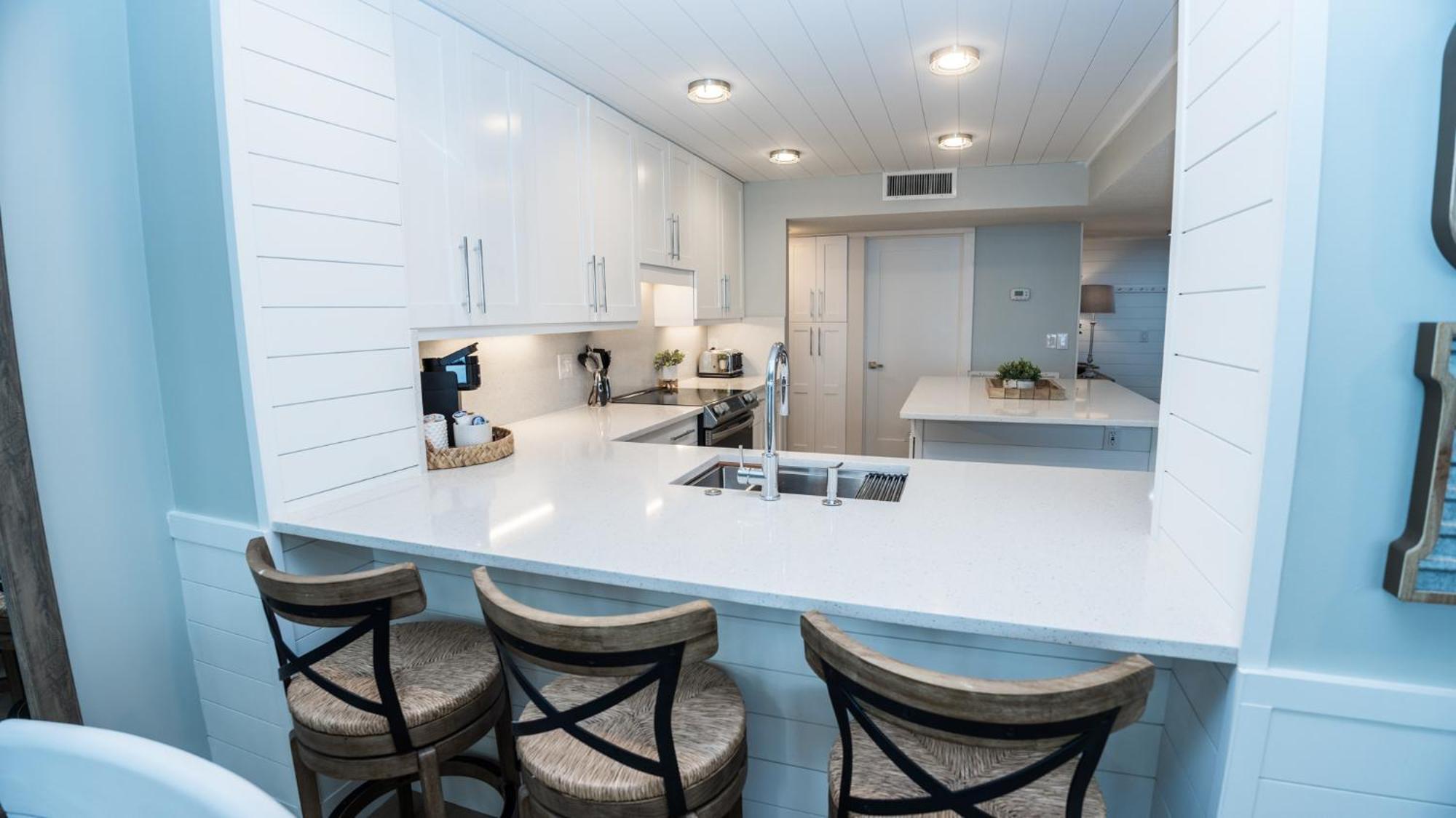 New Rental - 3Br 3Ba Corner Beachfront - 2024 Remodel - 3 Pools, Tiki Hut, Gym, Tennis Panama City Beach Buitenkant foto
